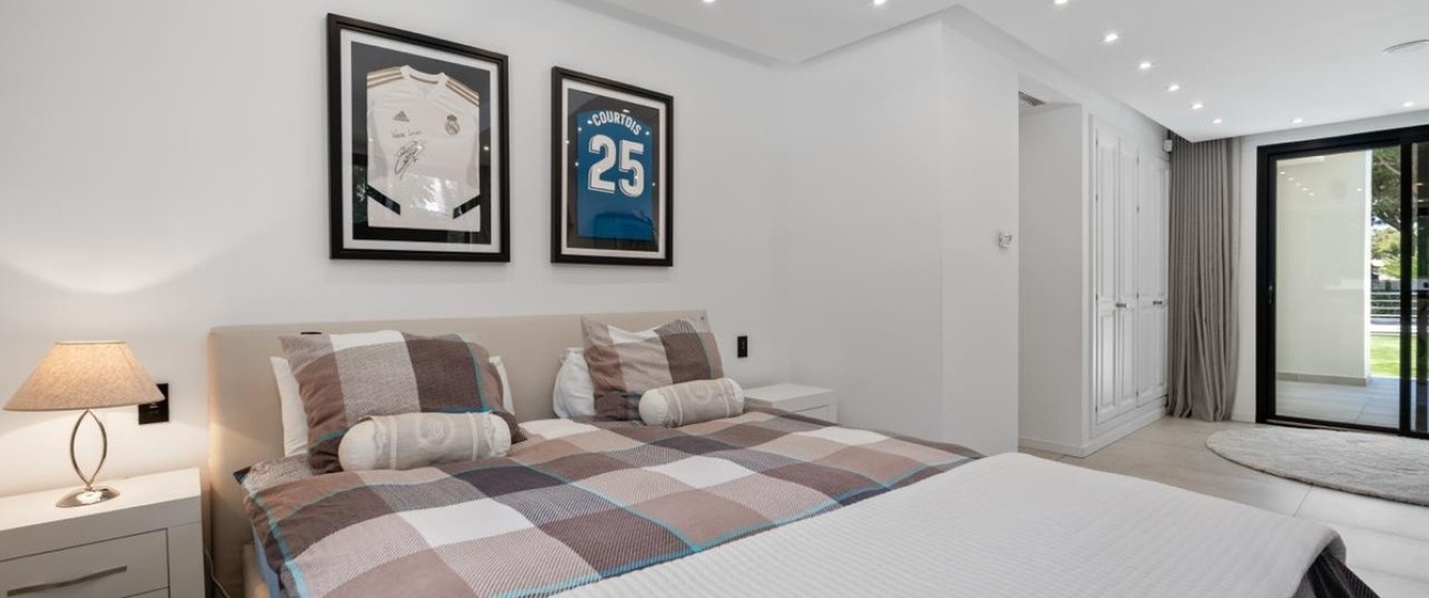 Wiederverkauf - Villa - Marbella - Las Chapas
