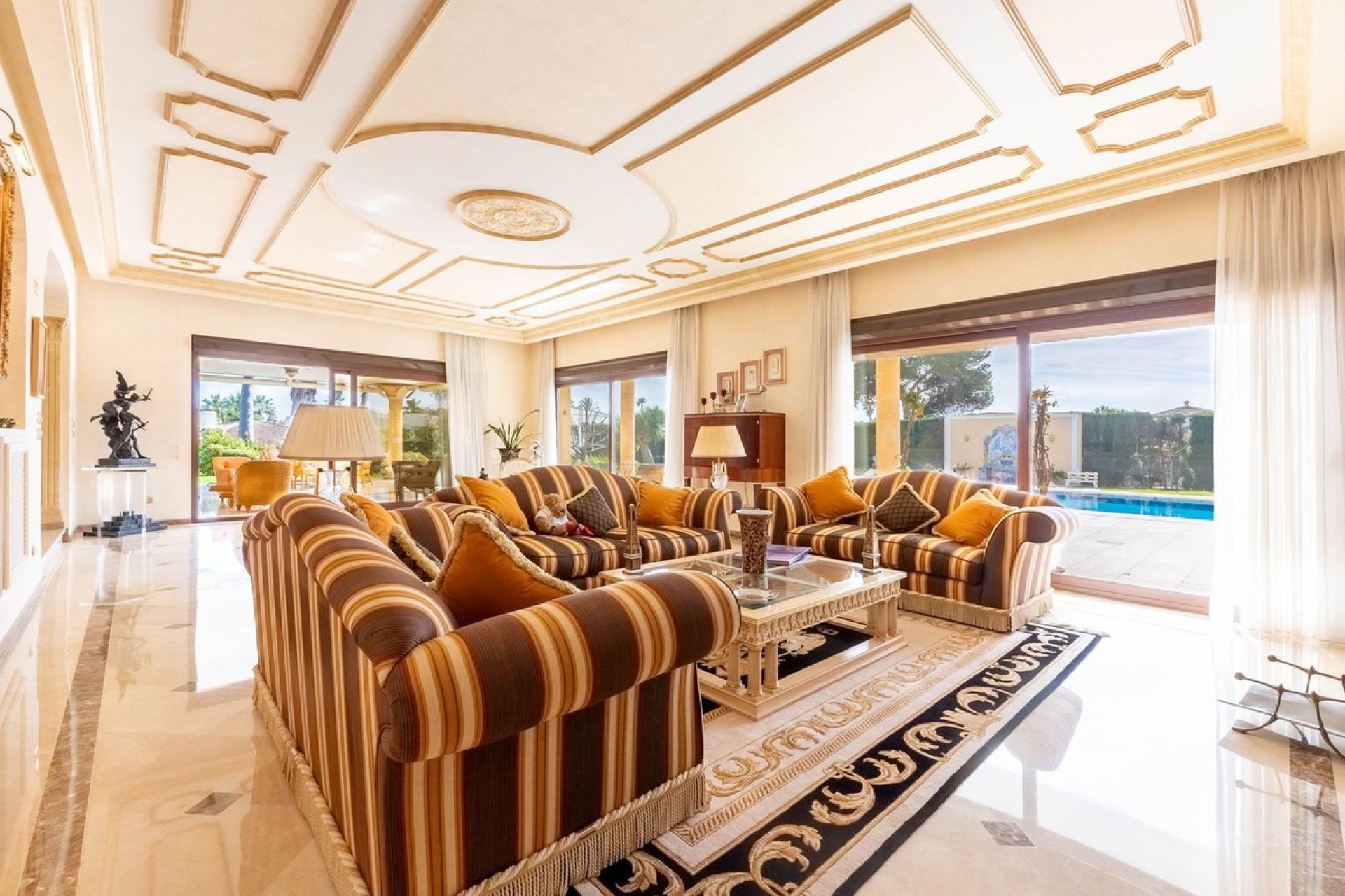Wiederverkauf - Villa - Marbella - Los Monteros