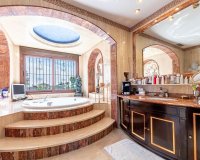 Wiederverkauf - Villa - Marbella - Los Monteros