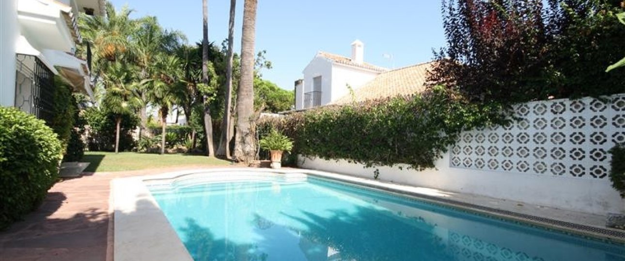 Wiederverkauf - Villa - Marbella - Los Monteros