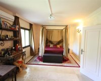 Wiederverkauf - Villa - Marbella - Los Monteros