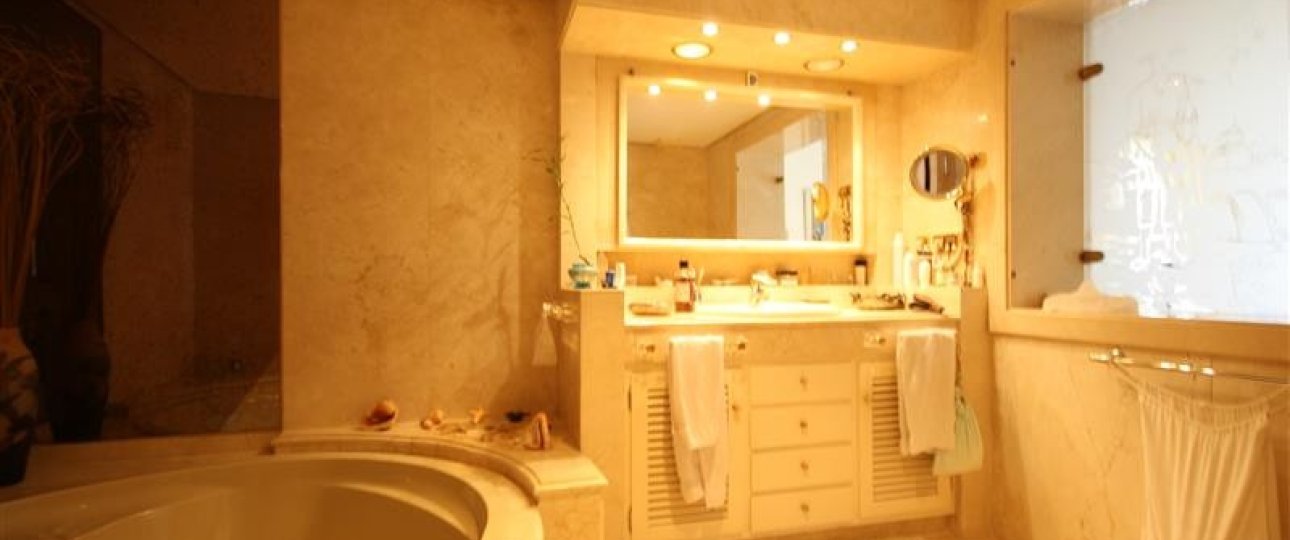 Wiederverkauf - Villa - Marbella - Los Monteros