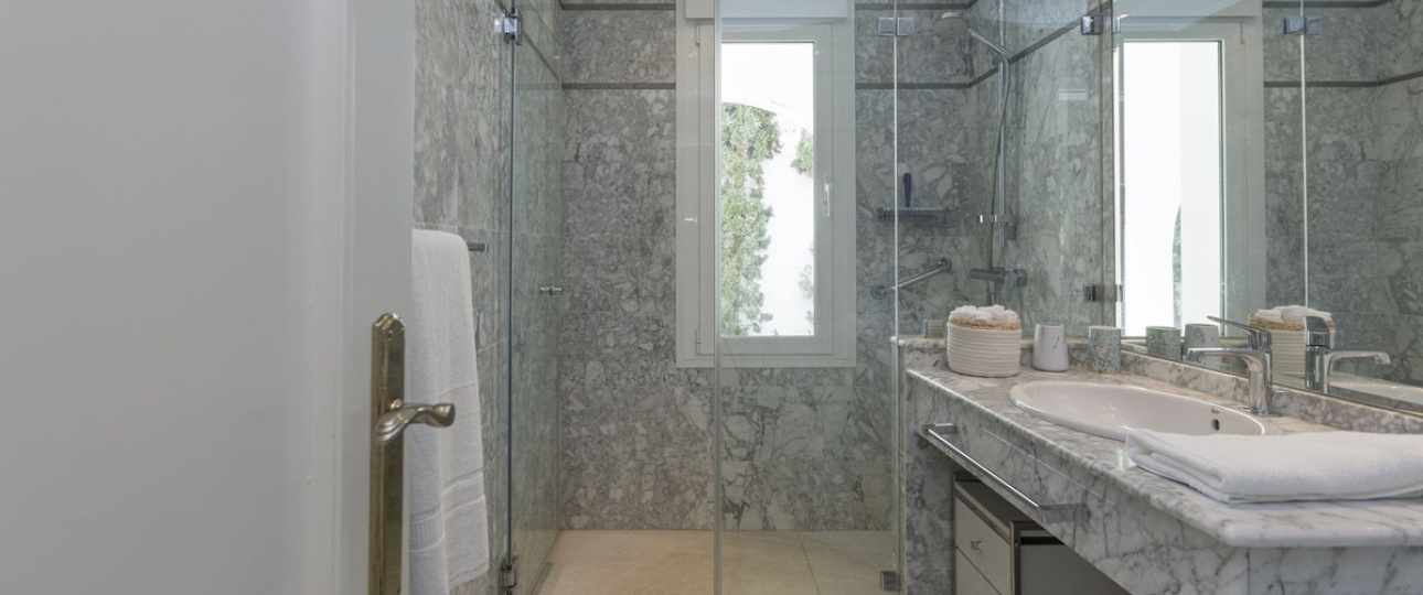 Wiederverkauf - Villa - Marbella - Los Monteros
