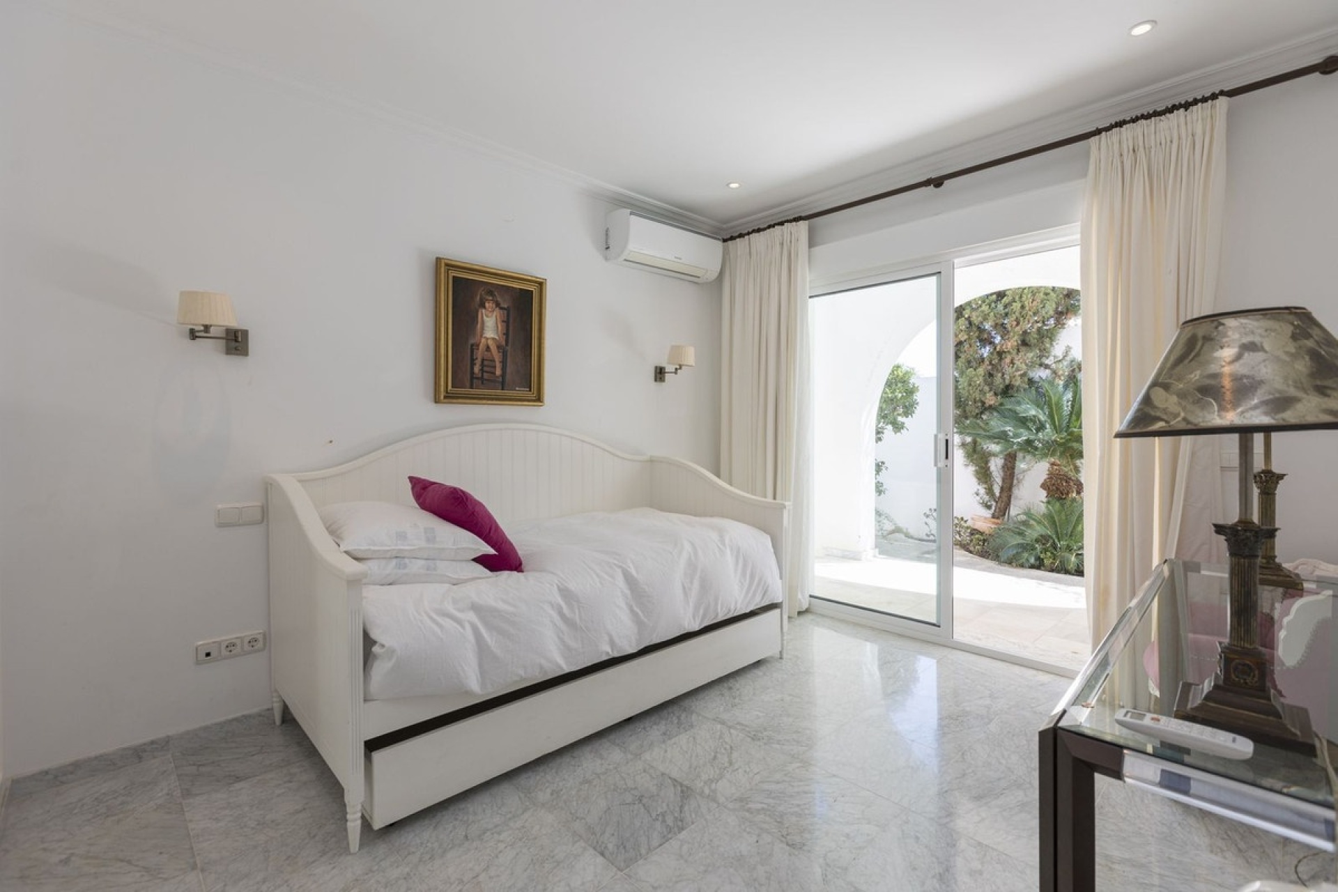Wiederverkauf - Villa - Marbella - Los Monteros