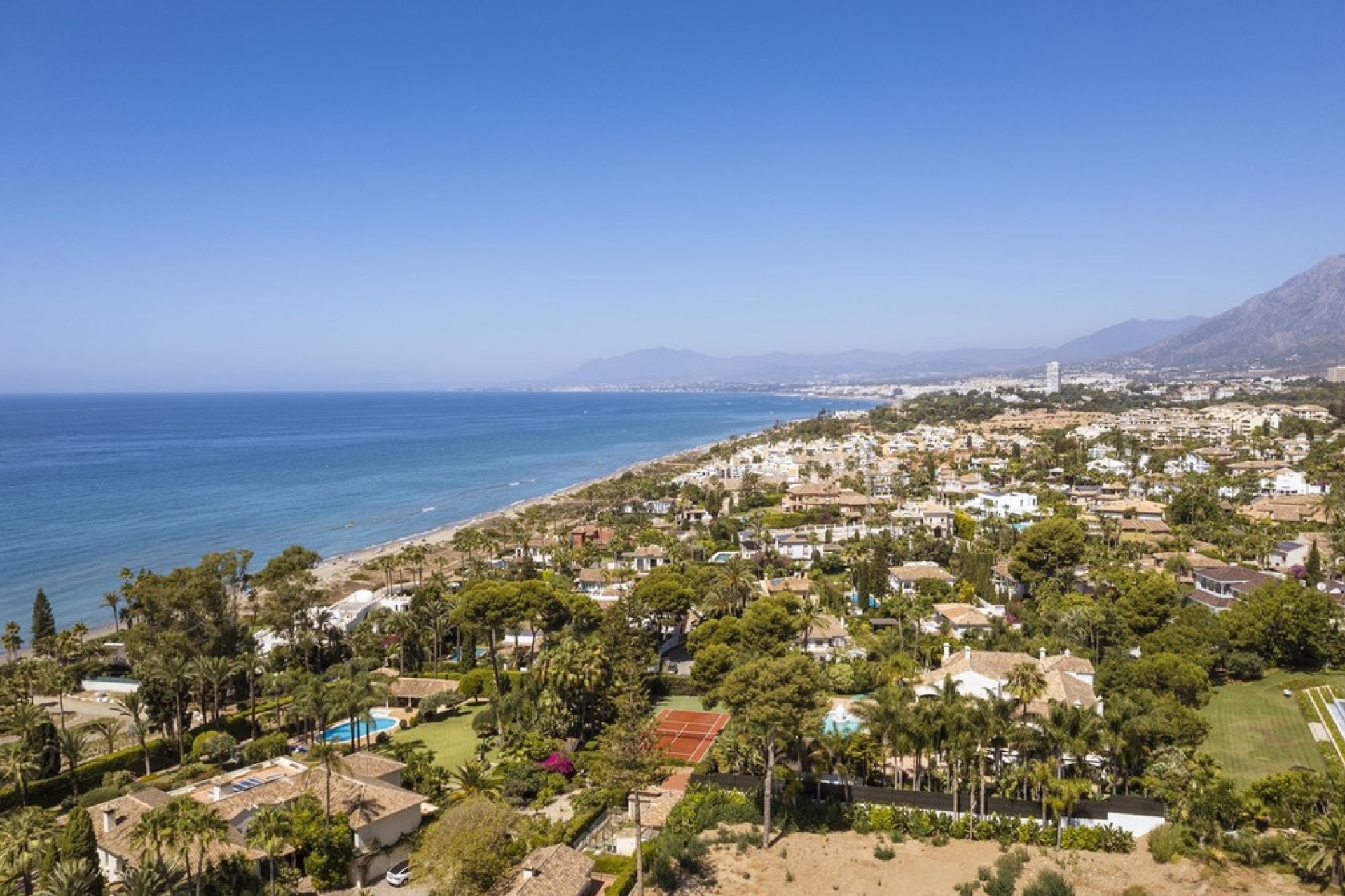 Wiederverkauf - Villa - Marbella - Los Monteros
