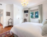 Wiederverkauf - Villa - Marbella - Los Monteros