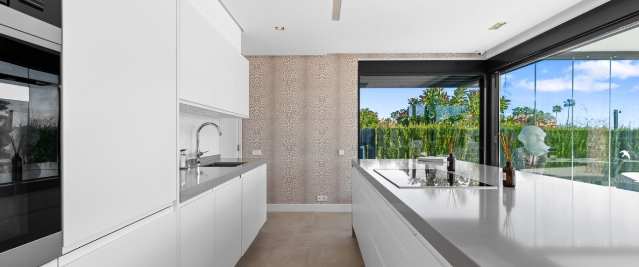Wiederverkauf - Villa - Marbella - Los Monteros