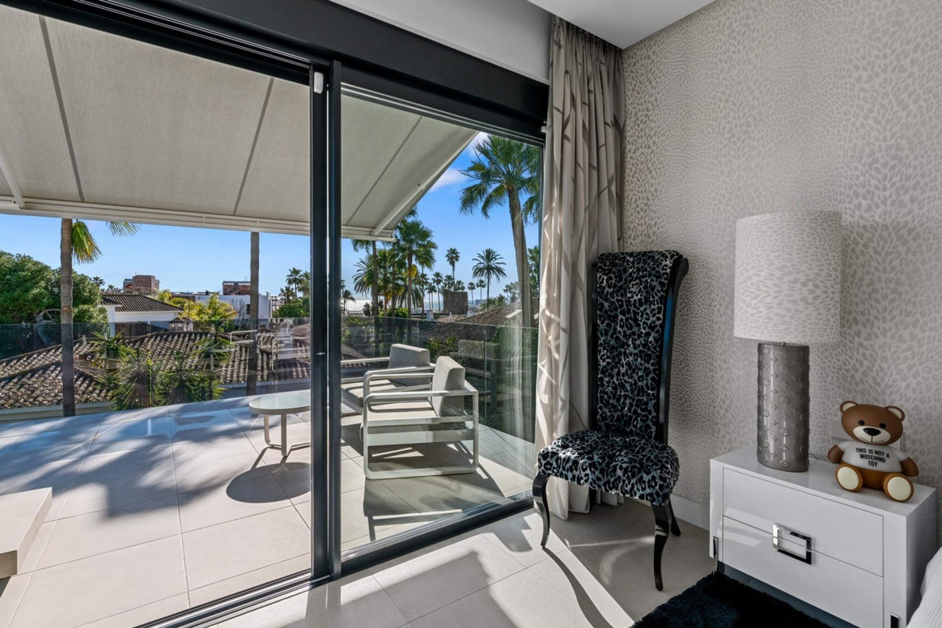Wiederverkauf - Villa - Marbella - Los Monteros