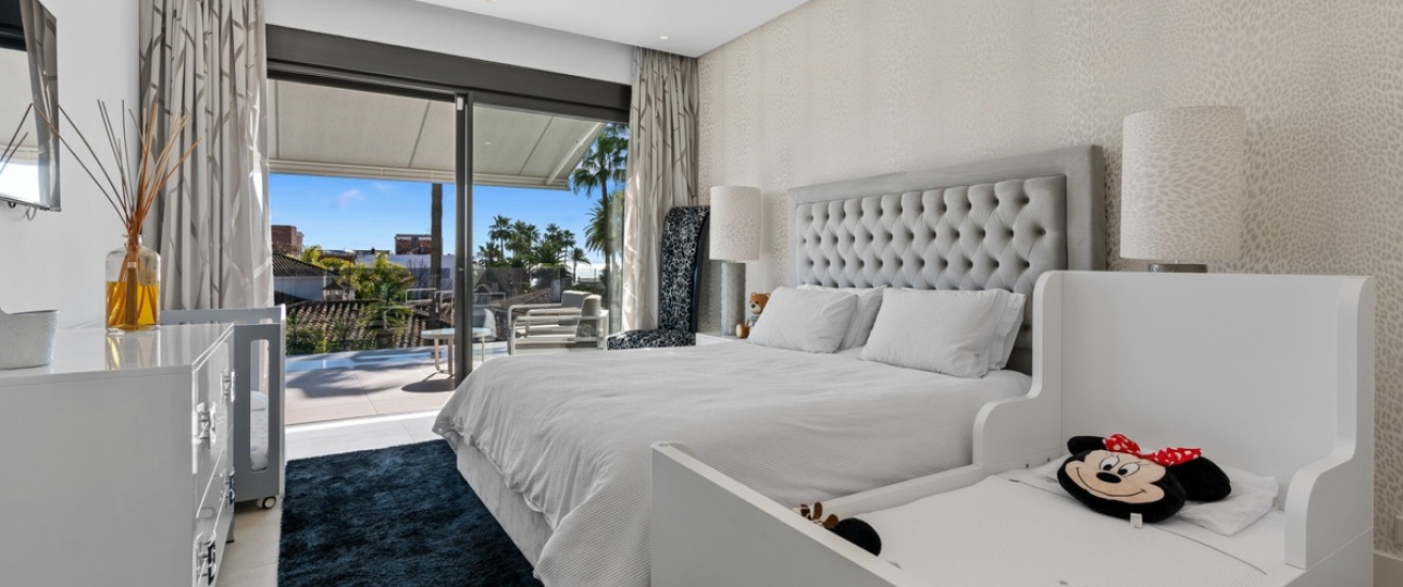 Wiederverkauf - Villa - Marbella - Los Monteros