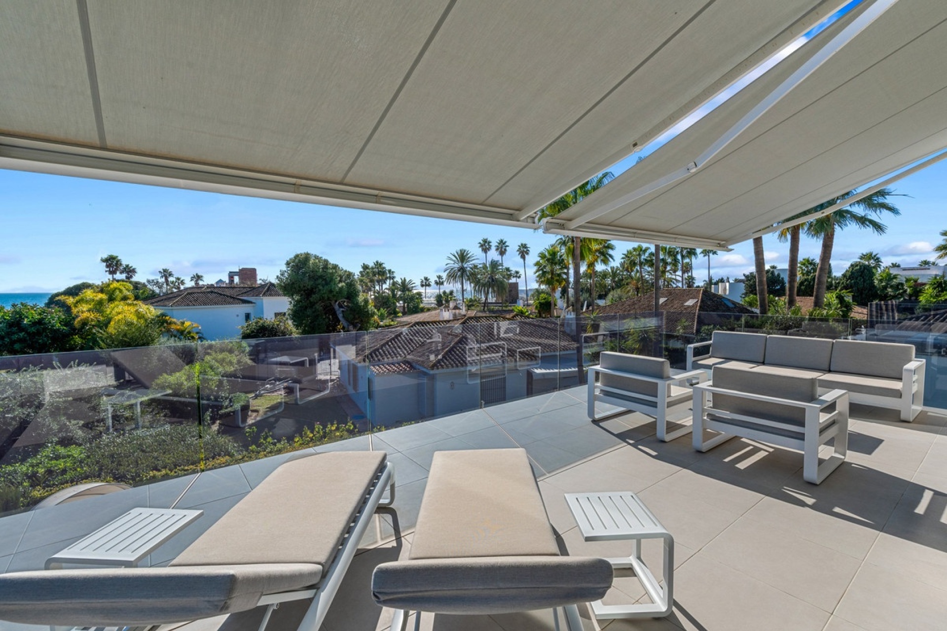 Wiederverkauf - Villa - Marbella - Los Monteros
