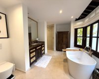 Wiederverkauf - Villa - Marbella - Marbella Centro