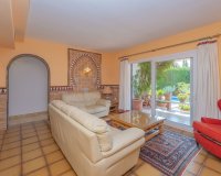 Wiederverkauf - Villa - Marbella - Marbella Centro