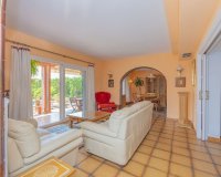 Wiederverkauf - Villa - Marbella - Marbella Centro