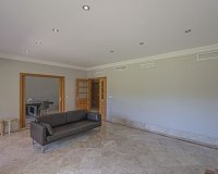 Wiederverkauf - Villa - Marbella - Marbella Centro
