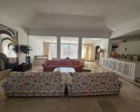 Wiederverkauf - Villa - Marbella - Marbella Centro