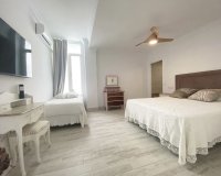 Wiederverkauf - Villa - Marbella - Marbella Centro