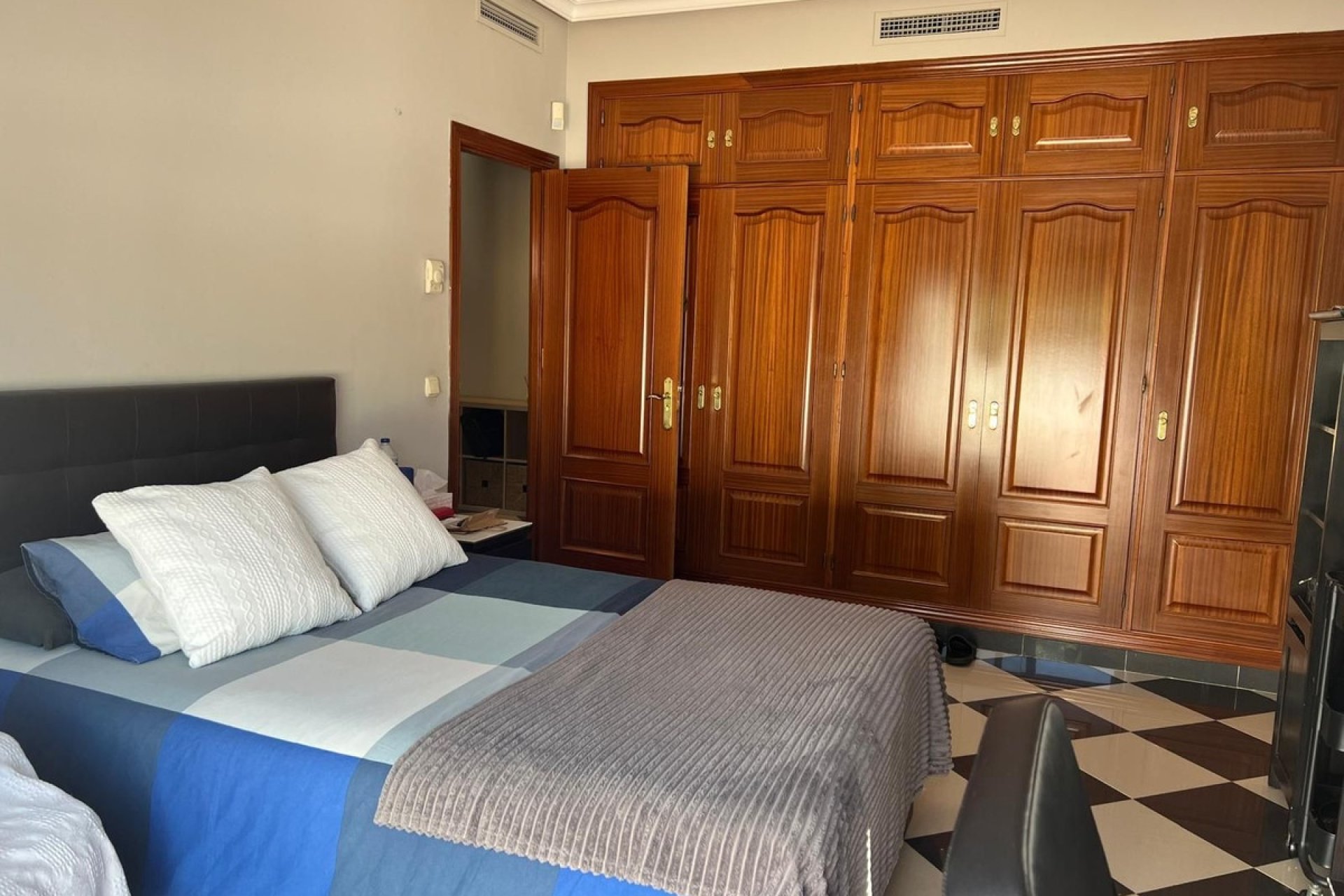 Wiederverkauf - Villa - Marbella - Marbella Centro