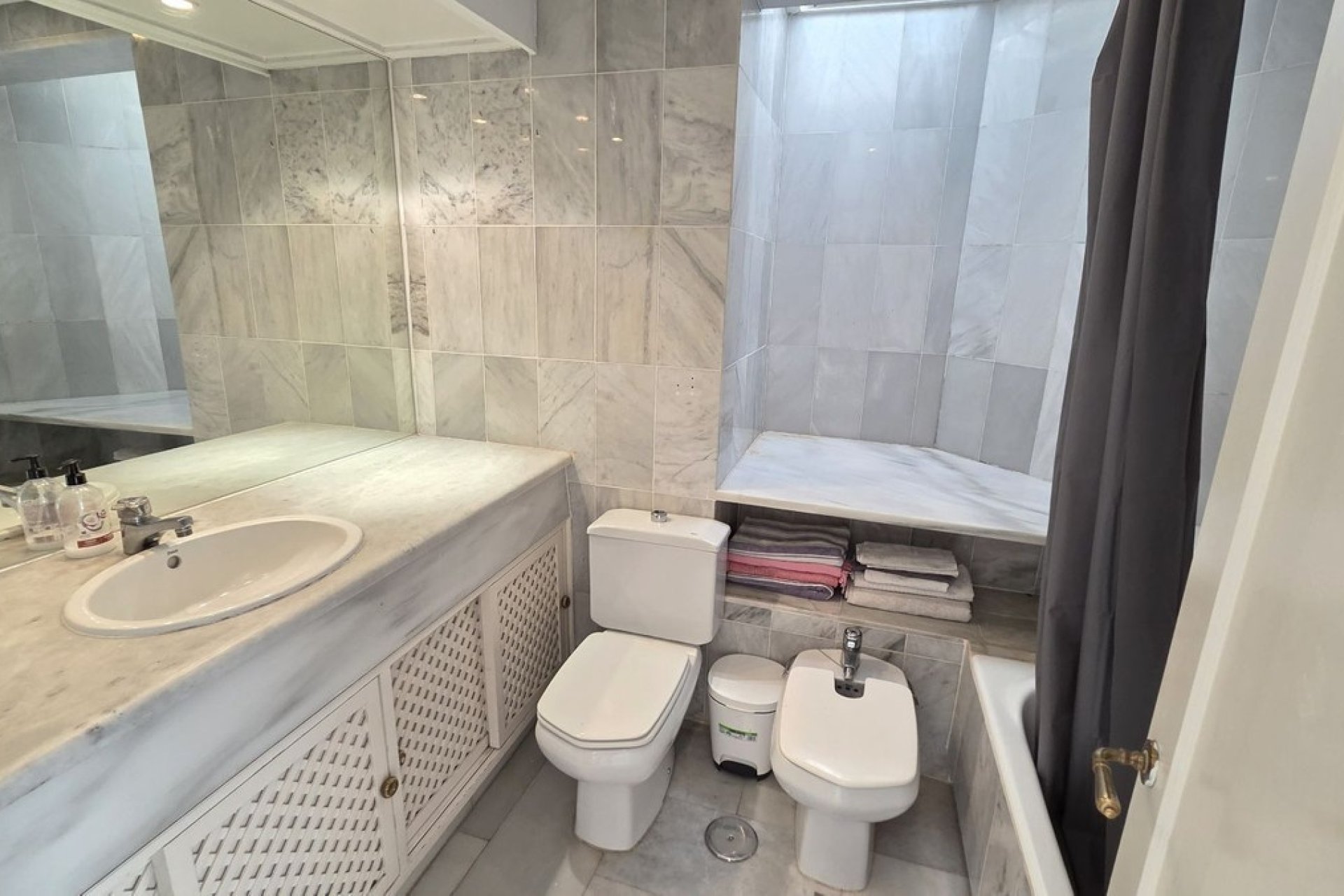 Wiederverkauf - Villa - Marbella - Marbella Centro