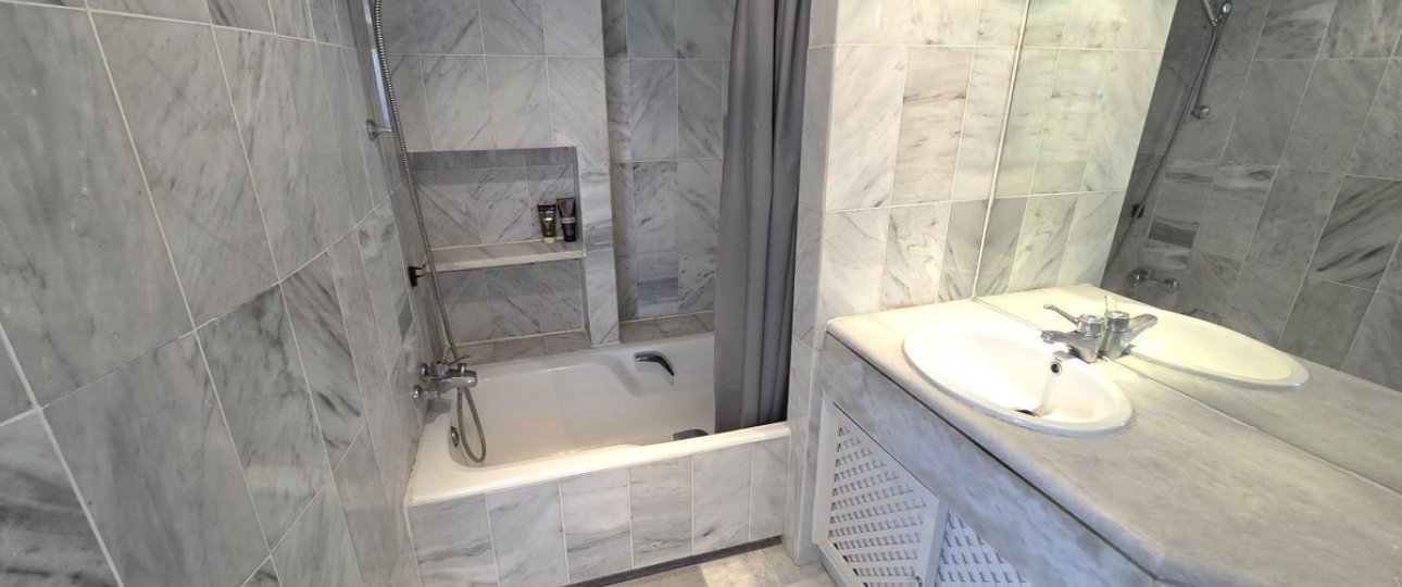 Wiederverkauf - Villa - Marbella - Marbella Centro