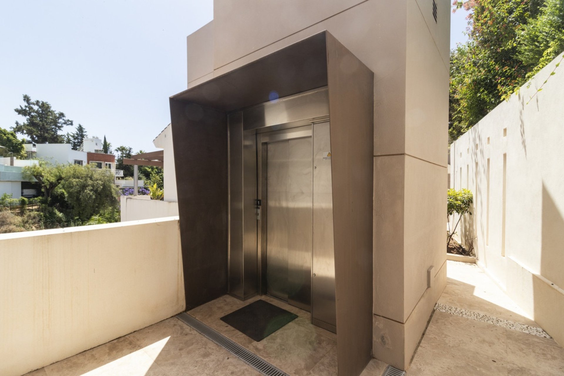 Wiederverkauf - Villa - Marbella - Marbella Centro