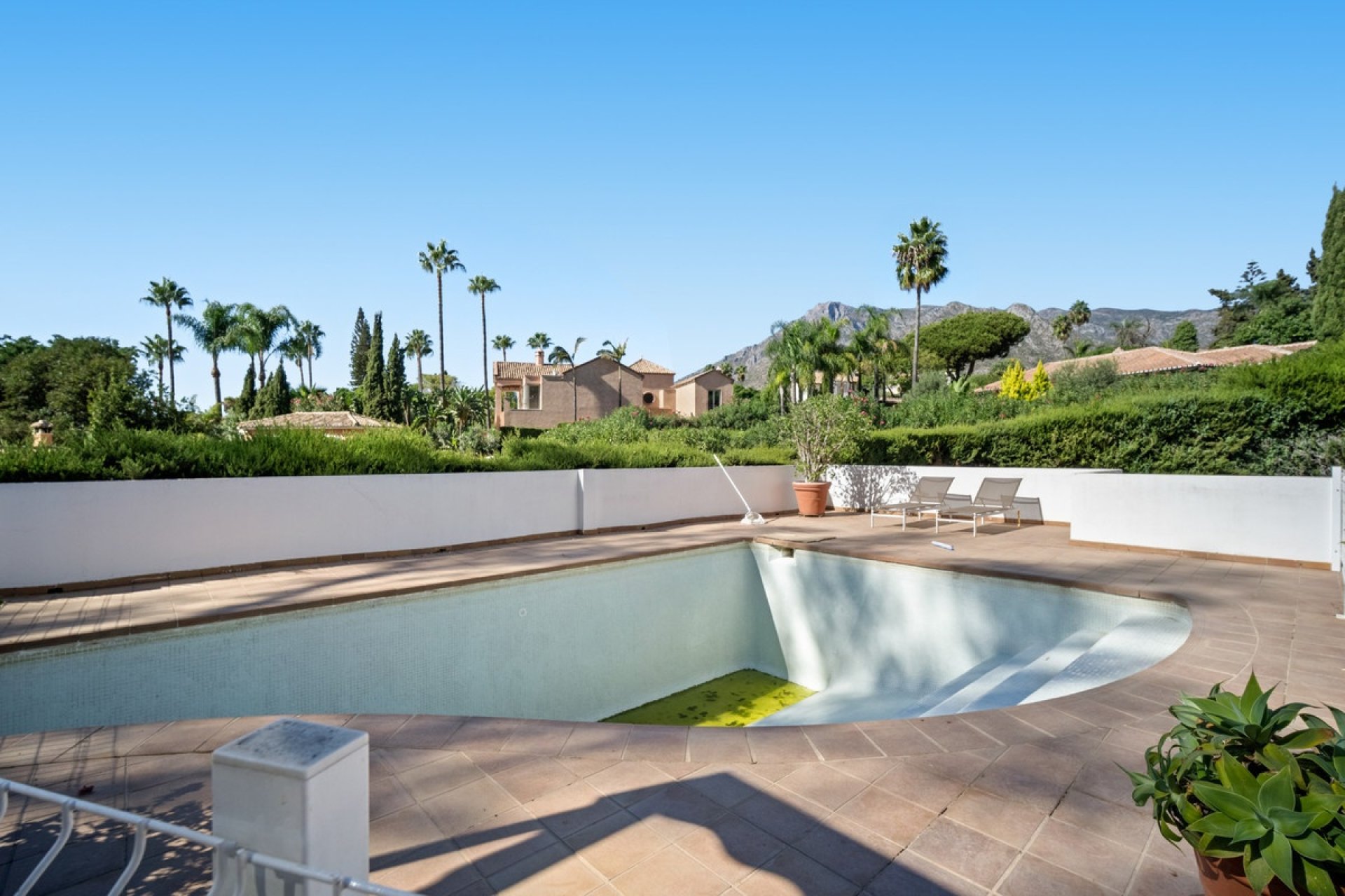 Wiederverkauf - Villa - Marbella - Marbella Centro
