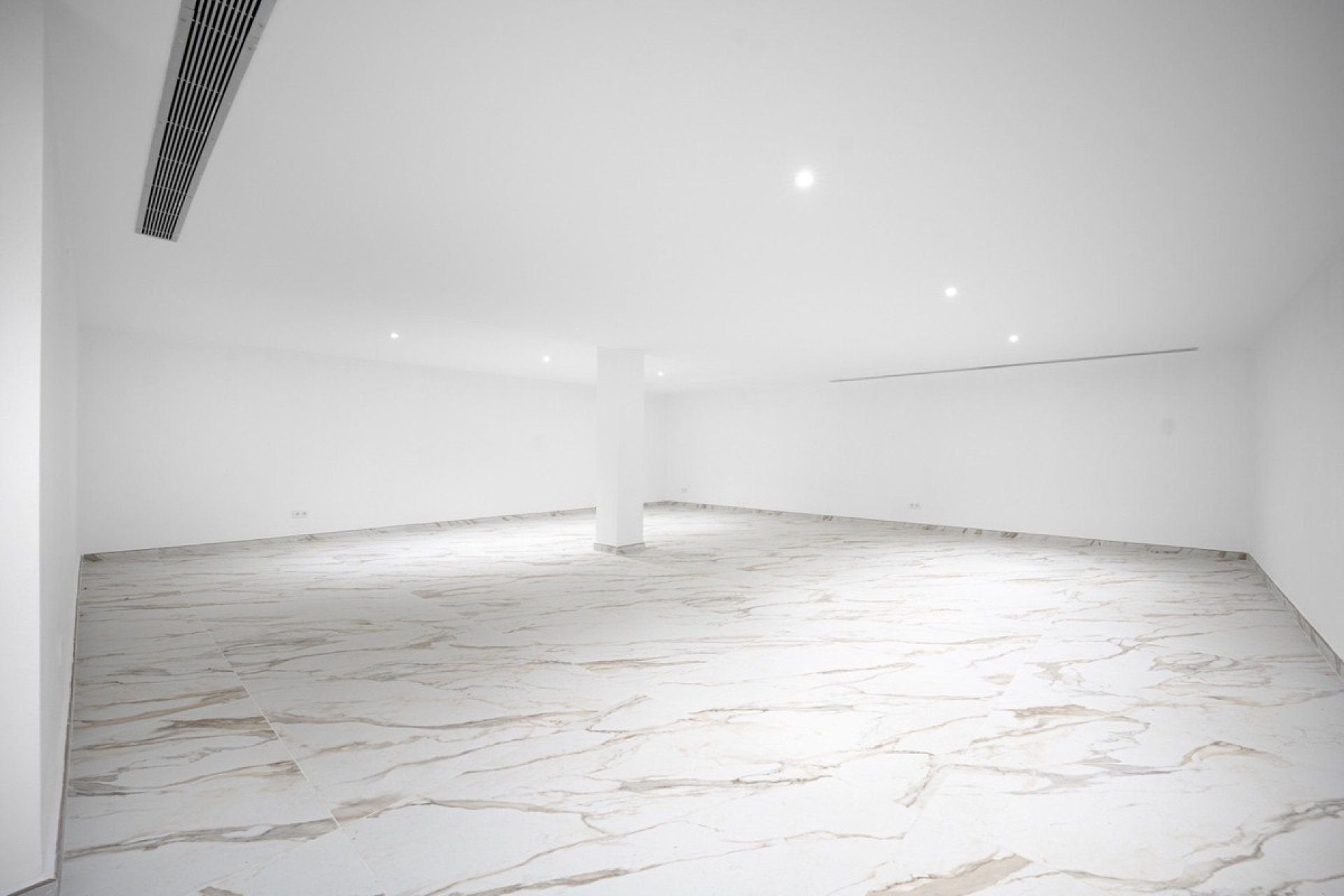 Wiederverkauf - Villa - Marbella - Marbella Centro
