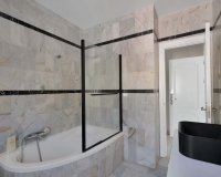 Wiederverkauf - Villa - Marbella - Marbella Centro