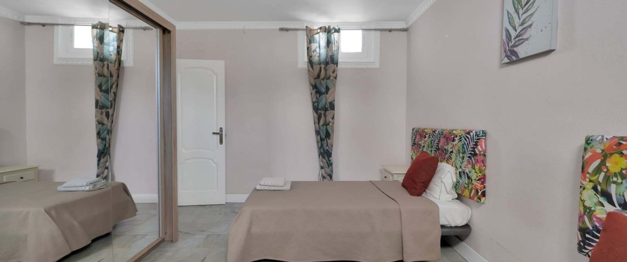 Wiederverkauf - Villa - Marbella - Marbella Centro