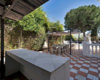 Wiederverkauf - Villa - Marbella - Marbella Centro