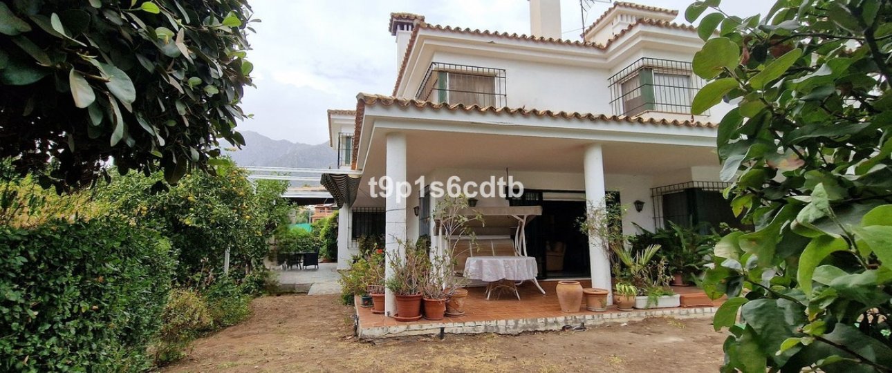 Wiederverkauf - Villa - Marbella - Marbella Centro