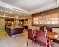 Wiederverkauf - Villa - Marbella - Marbella Centro