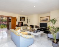 Wiederverkauf - Villa - Marbella - Marbella Centro