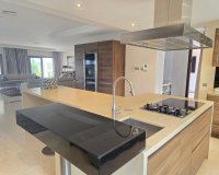 Wiederverkauf - Villa - Marbella - Marbella Centro