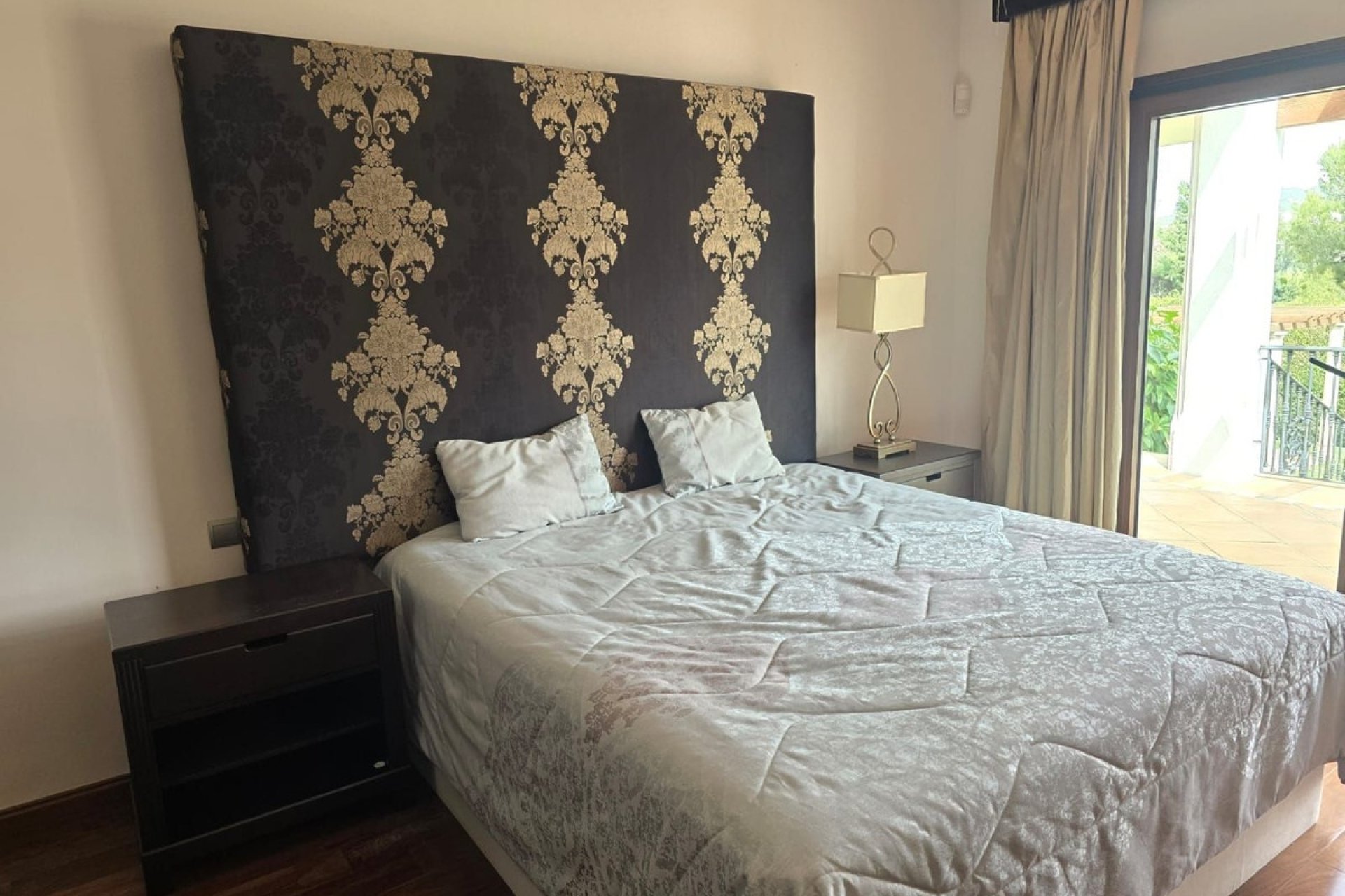 Wiederverkauf - Villa - Marbella - Marbella Centro