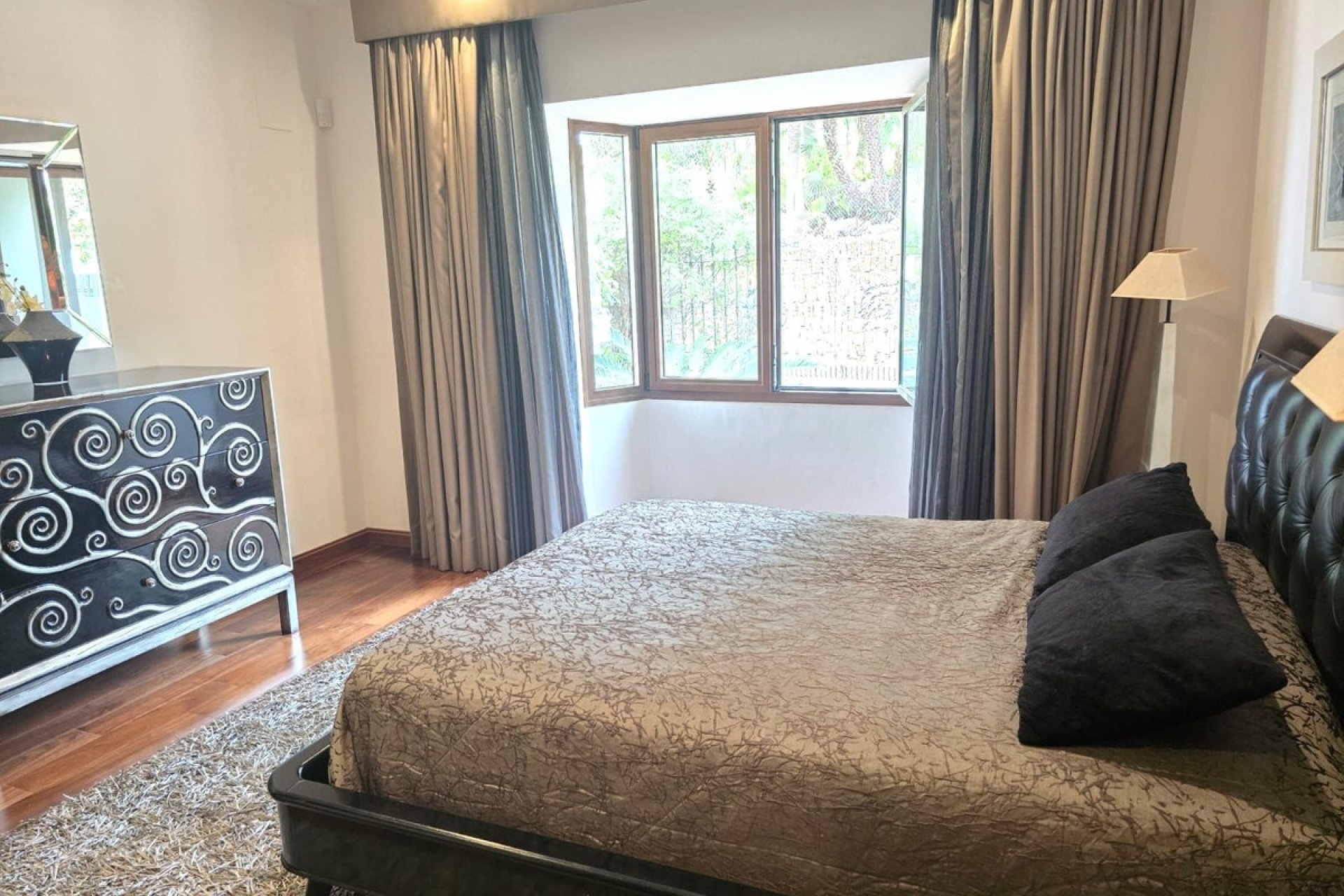 Wiederverkauf - Villa - Marbella - Marbella Centro