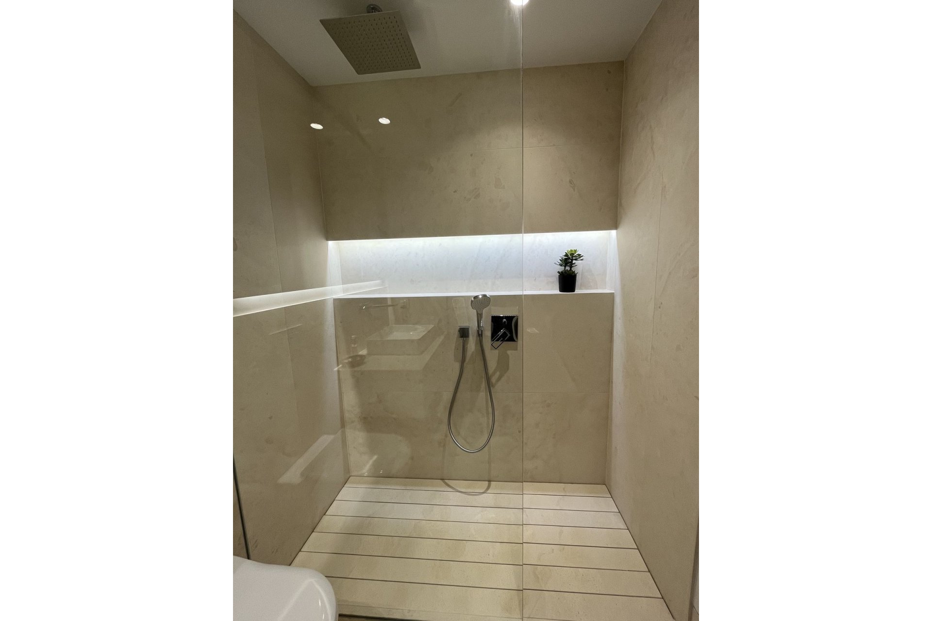 Wiederverkauf - Villa - Marbella - Marbella Centro