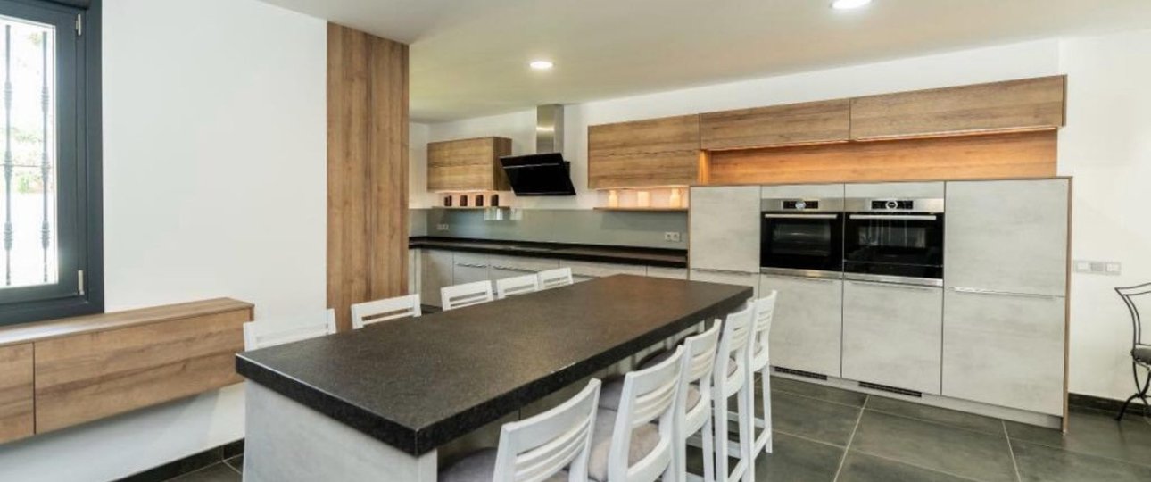 Wiederverkauf - Villa - Marbella - Marbella Centro
