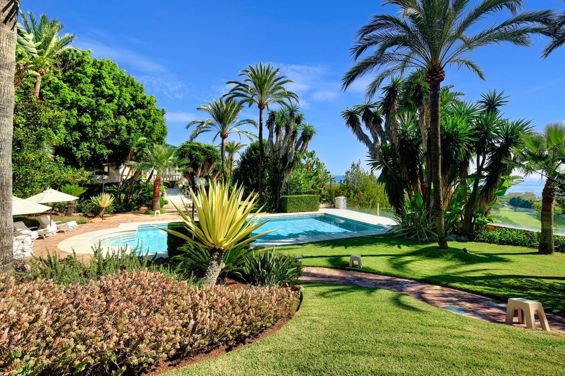Wiederverkauf - Villa - Marbella - Marbella Centro