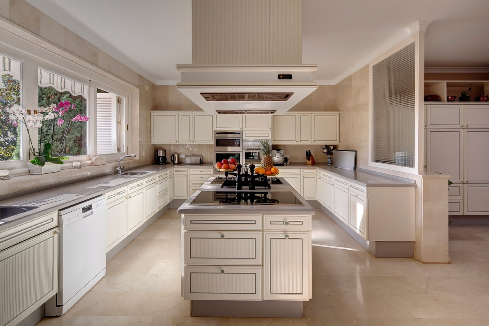Wiederverkauf - Villa - Marbella - Marbella Centro