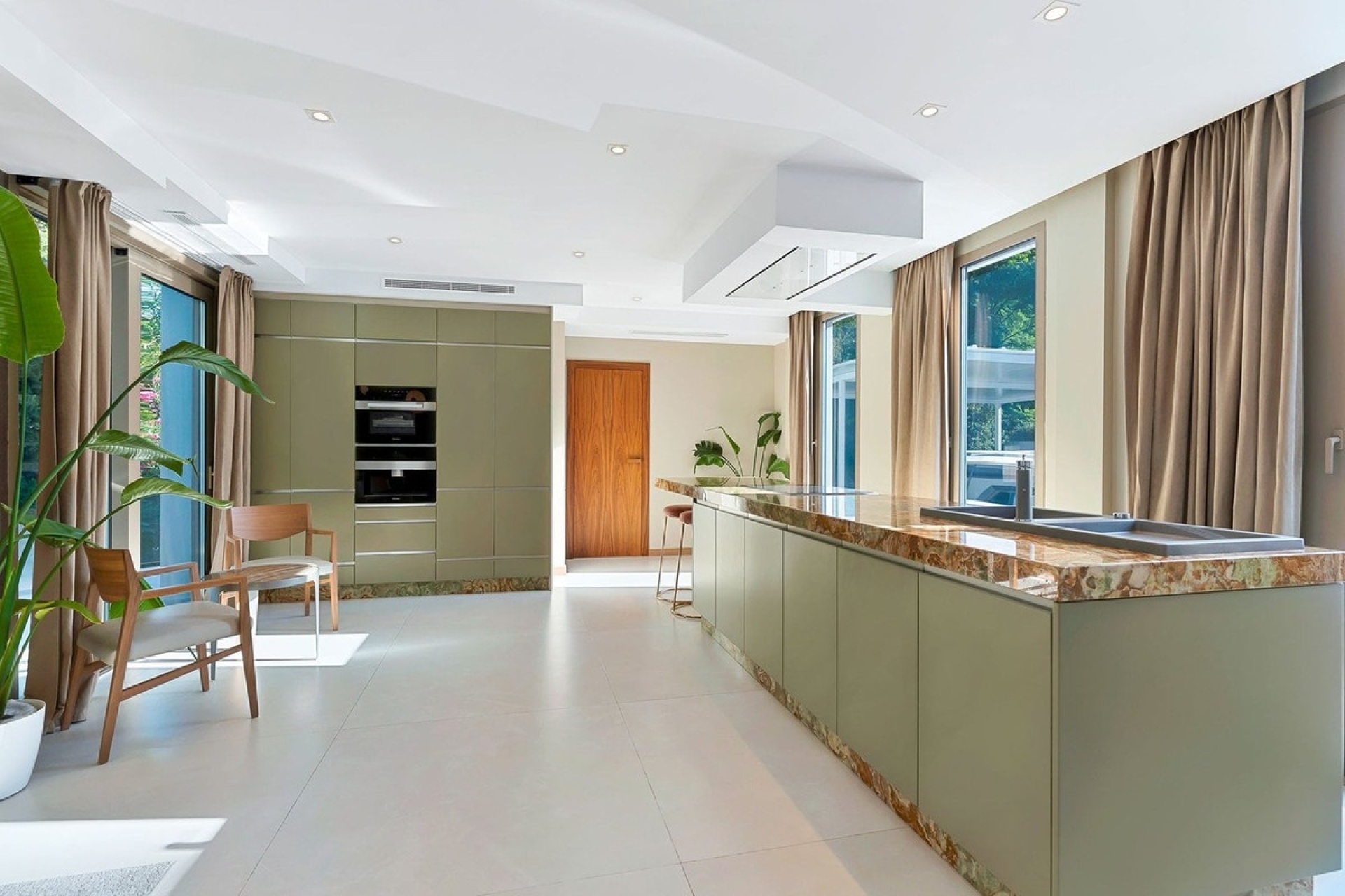Wiederverkauf - Villa - Marbella - Marbella Centro