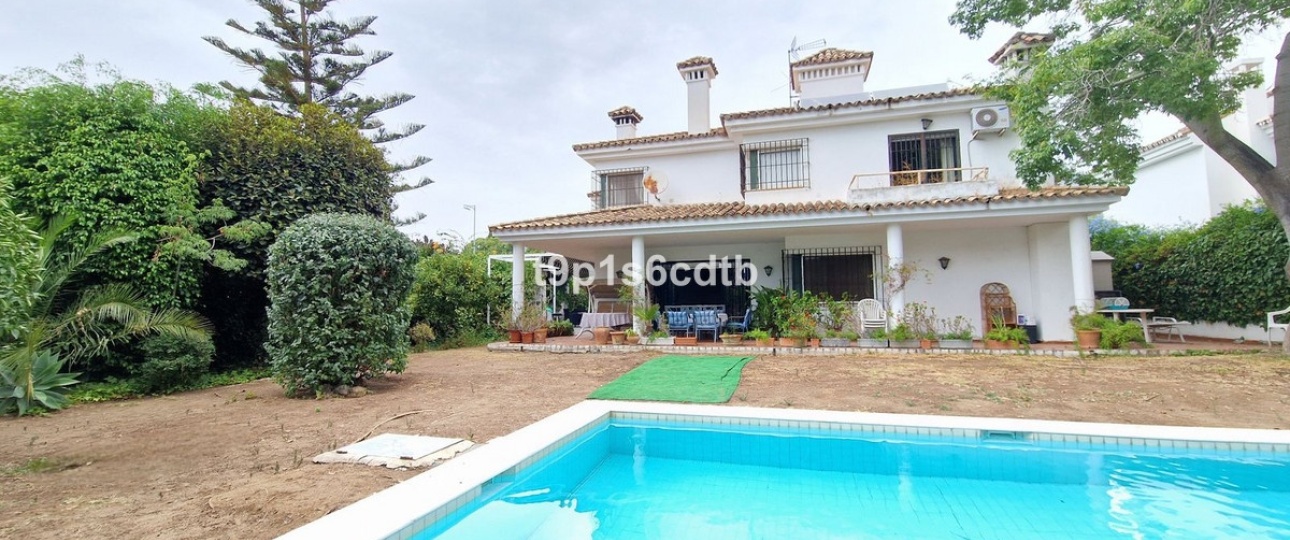 Wiederverkauf - Villa - Marbella - Marbella Centro