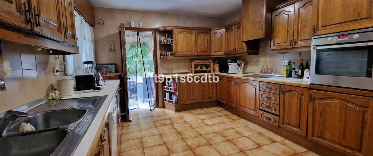 Wiederverkauf - Villa - Marbella - Marbella Centro