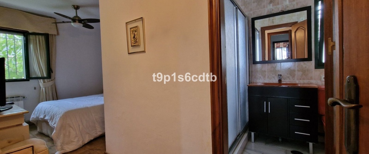 Wiederverkauf - Villa - Marbella - Marbella Centro