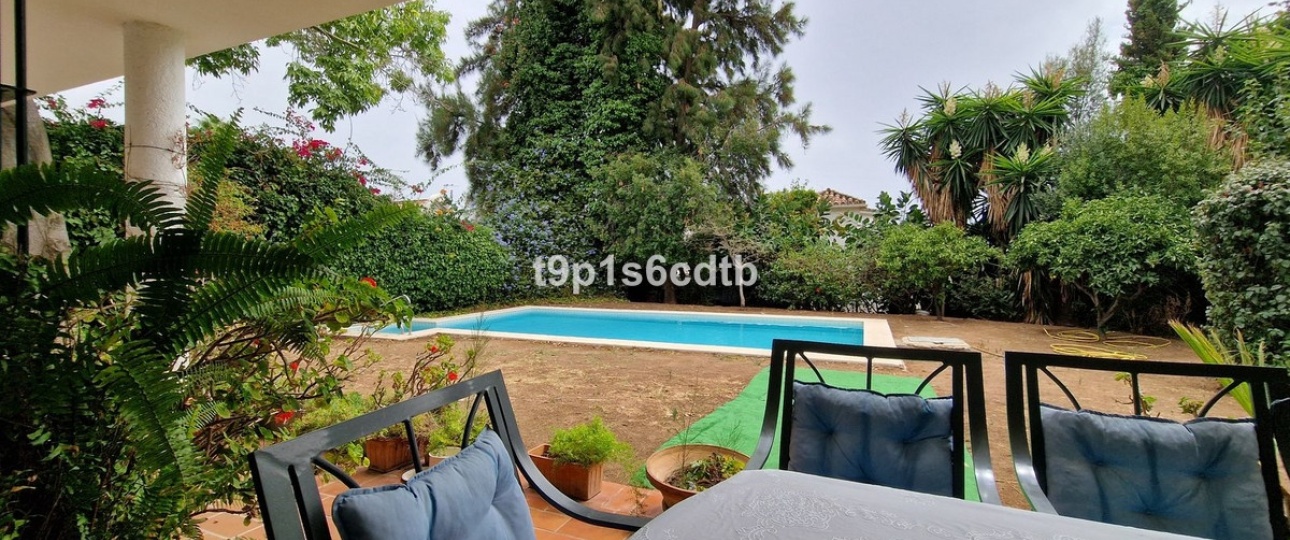 Wiederverkauf - Villa - Marbella - Marbella Centro