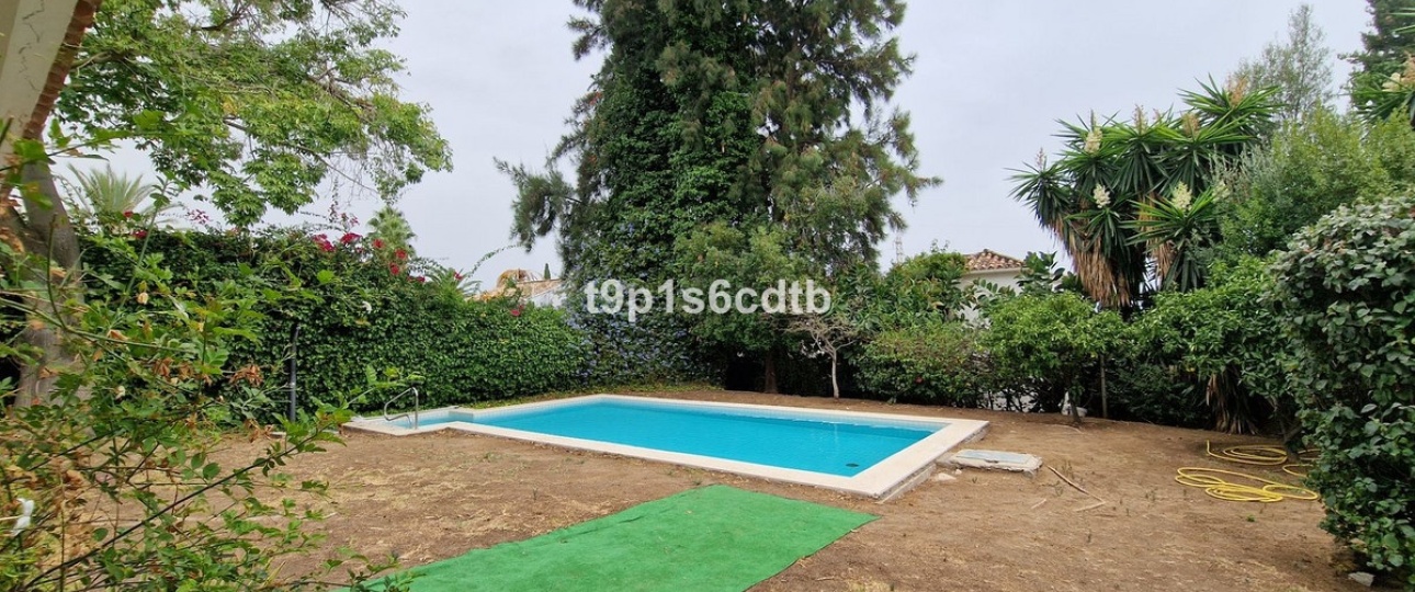 Wiederverkauf - Villa - Marbella - Marbella Centro