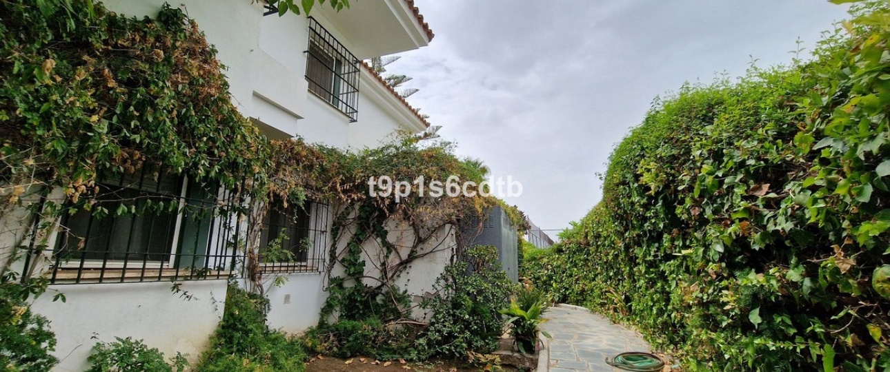 Wiederverkauf - Villa - Marbella - Marbella Centro