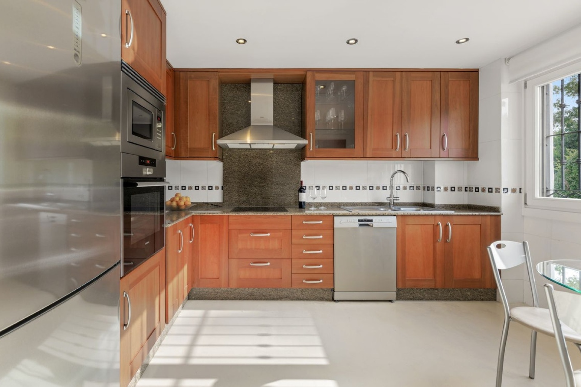 Wiederverkauf - Villa - Marbella - Marbella Centro