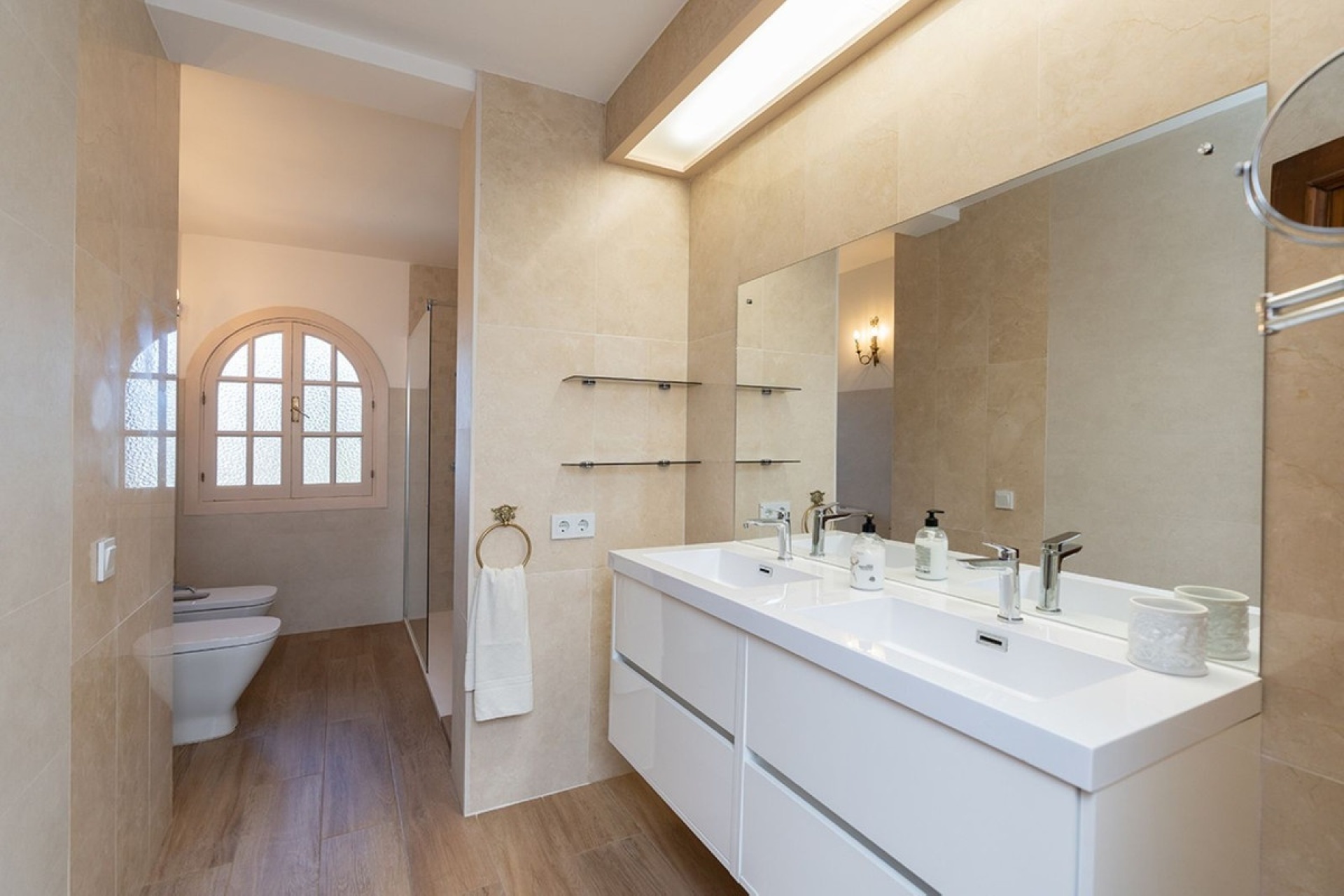 Wiederverkauf - Villa - Marbella - Marbella Centro