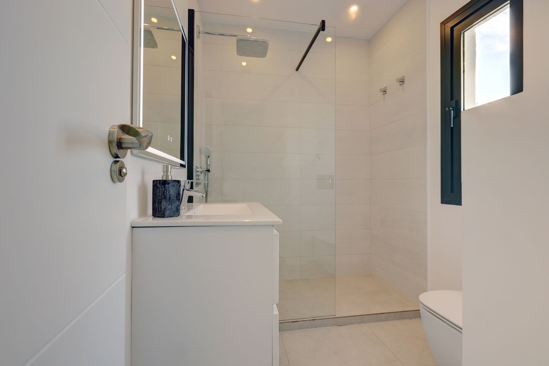 Wiederverkauf - Villa - Marbella - Marbella Centro