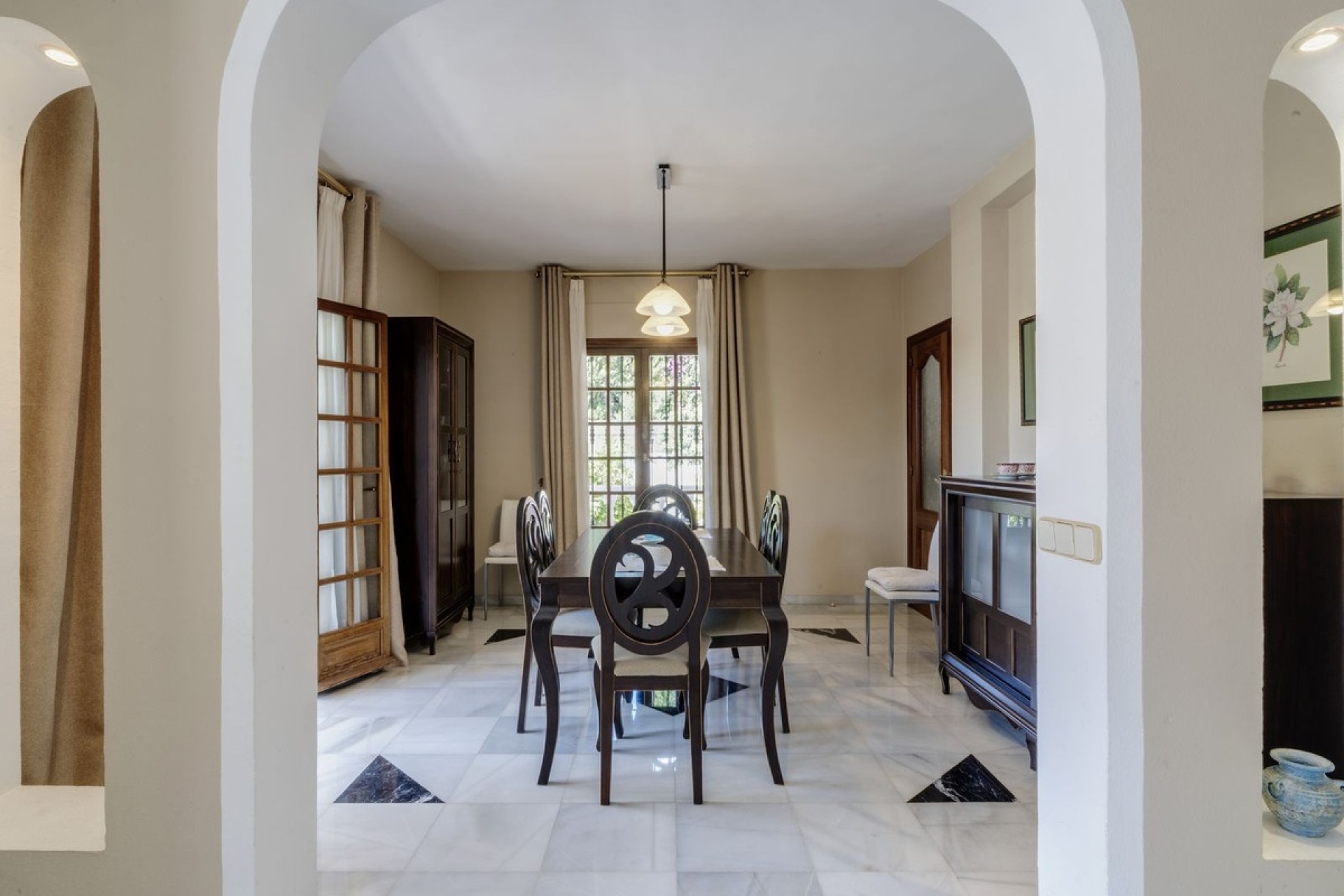 Wiederverkauf - Villa - Marbella - Marbella Centro
